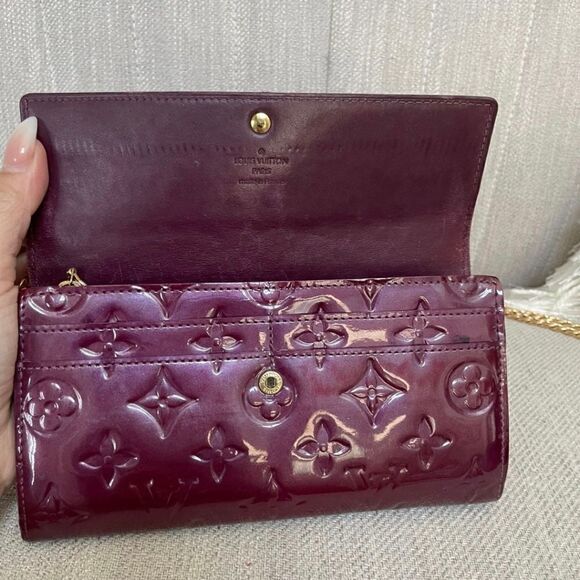 Louis Vuitton Monogram Maroon Crossbody Wallet - Picture 3 of 9